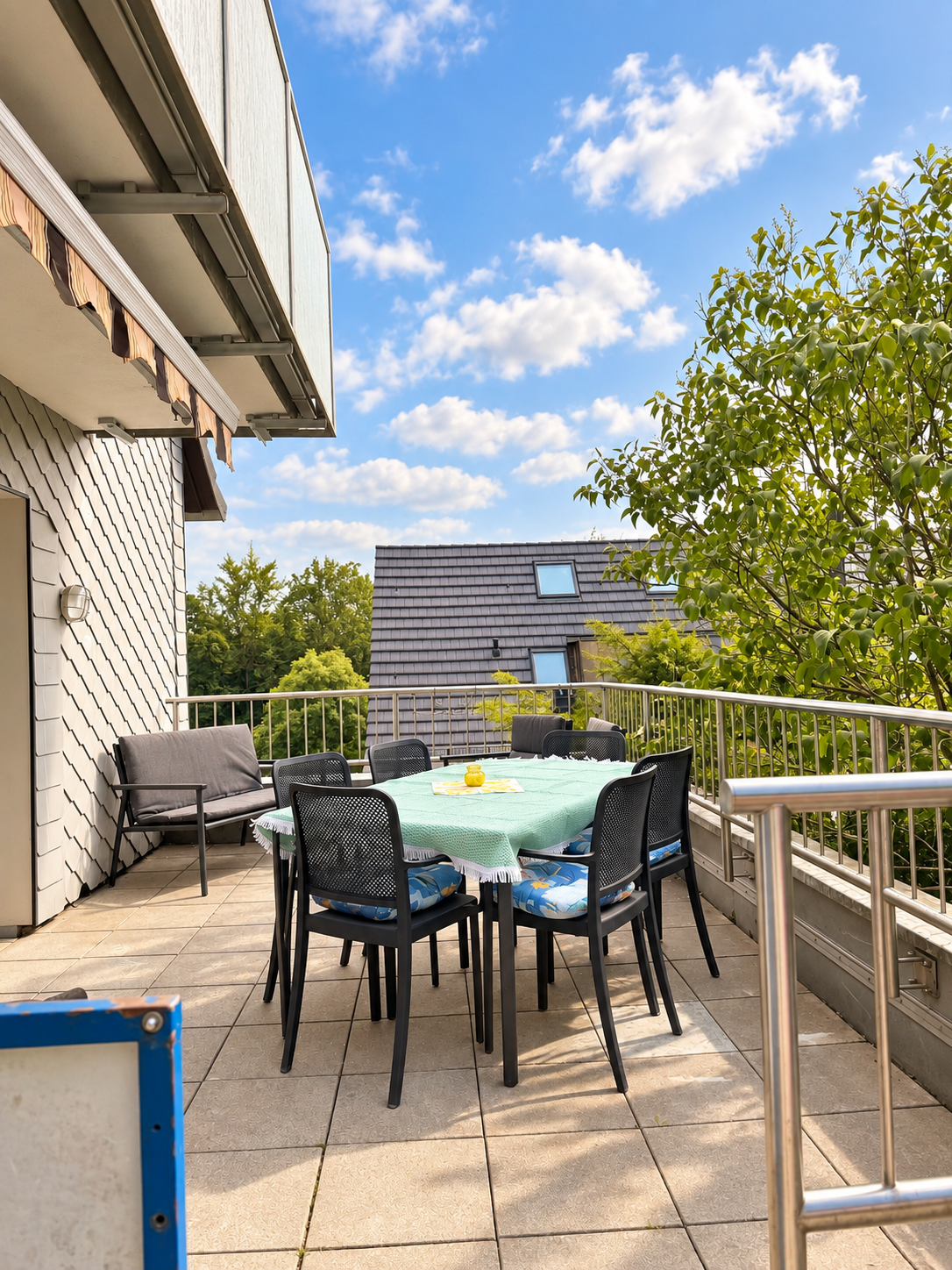 Balkon der WG Wilhelm-Busch-Straße